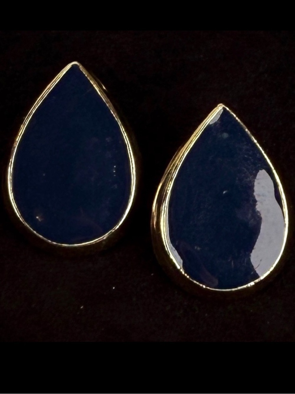 Beautiful vintage, navy blue and goldtone pear-shaped pierced earrings